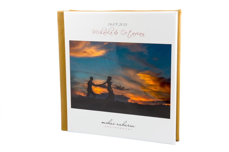 Album-Deluxe-1